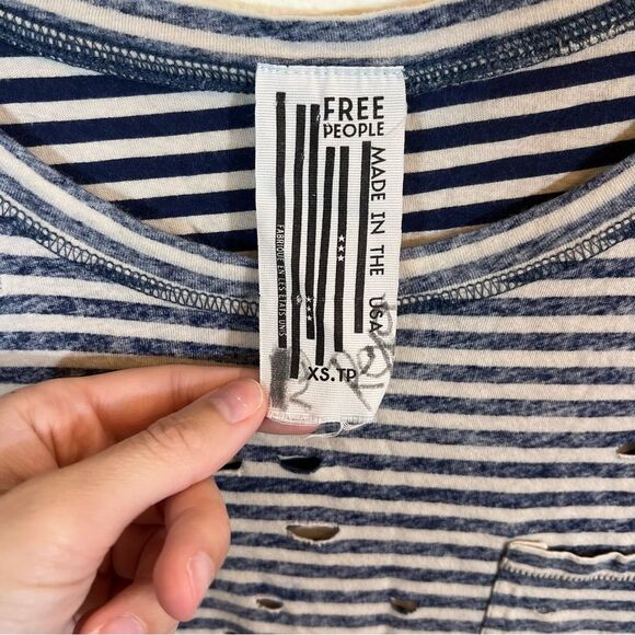 ✨ Free People Tommy Tee Striped Distressed Tunic Tee Shirt Oversized Holes XS - Picture 4 of 11